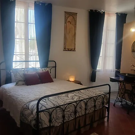 La Vieille Dame *